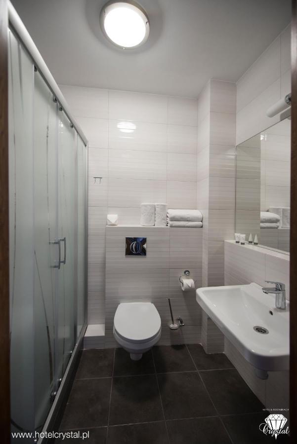 Hotel Crystal Janikowo Bagian luar foto