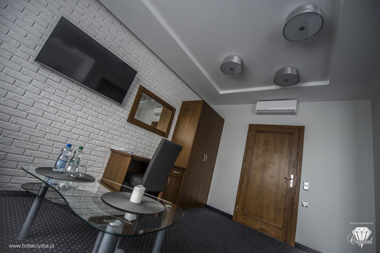 Hotel Crystal Janikowo Bagian luar foto