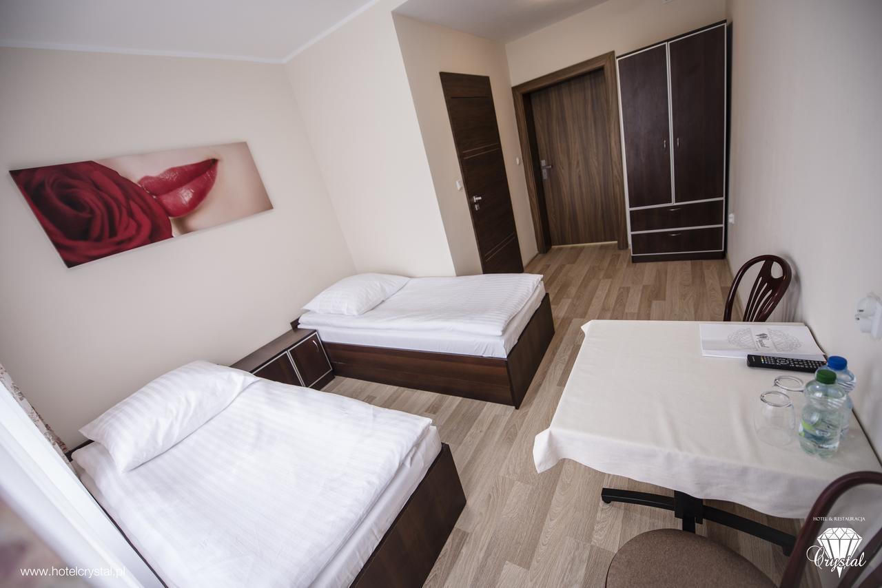 Hotel Crystal Janikowo Bagian luar foto